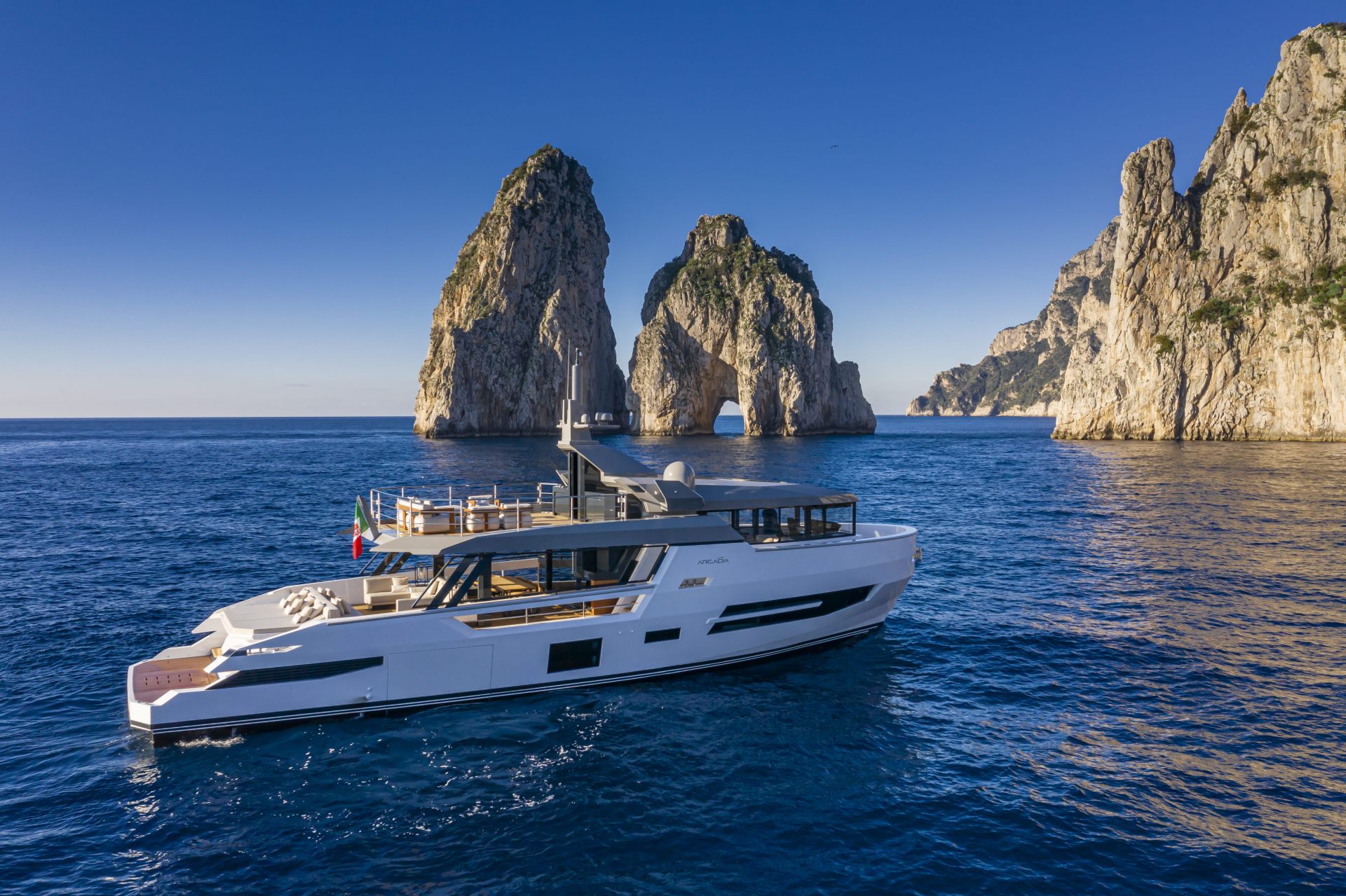Arcadia Yachts: Two New Units Sold