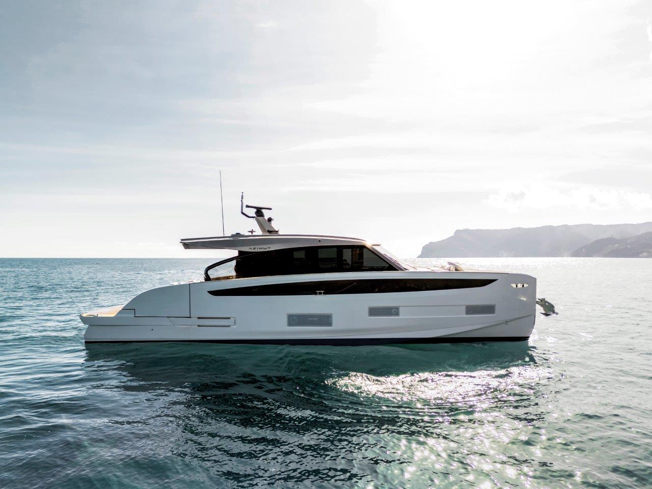 A New Gentle Era of Yachting Begins: The Seadeck 6 By Azimut Leading The Sector To Sustainability