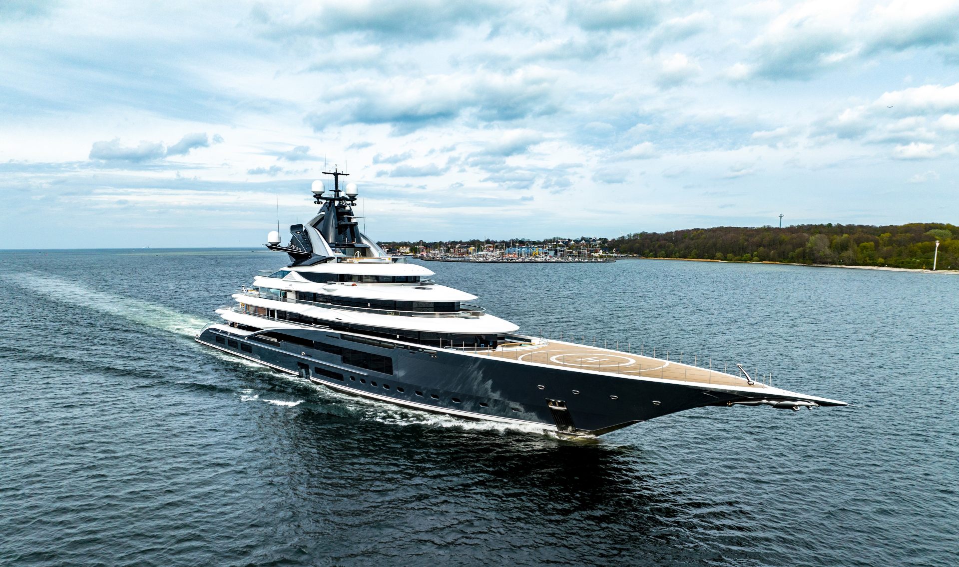 Lürssen presents the stunning 122m KISMET at this year’s Monaco Yacht Show 2024