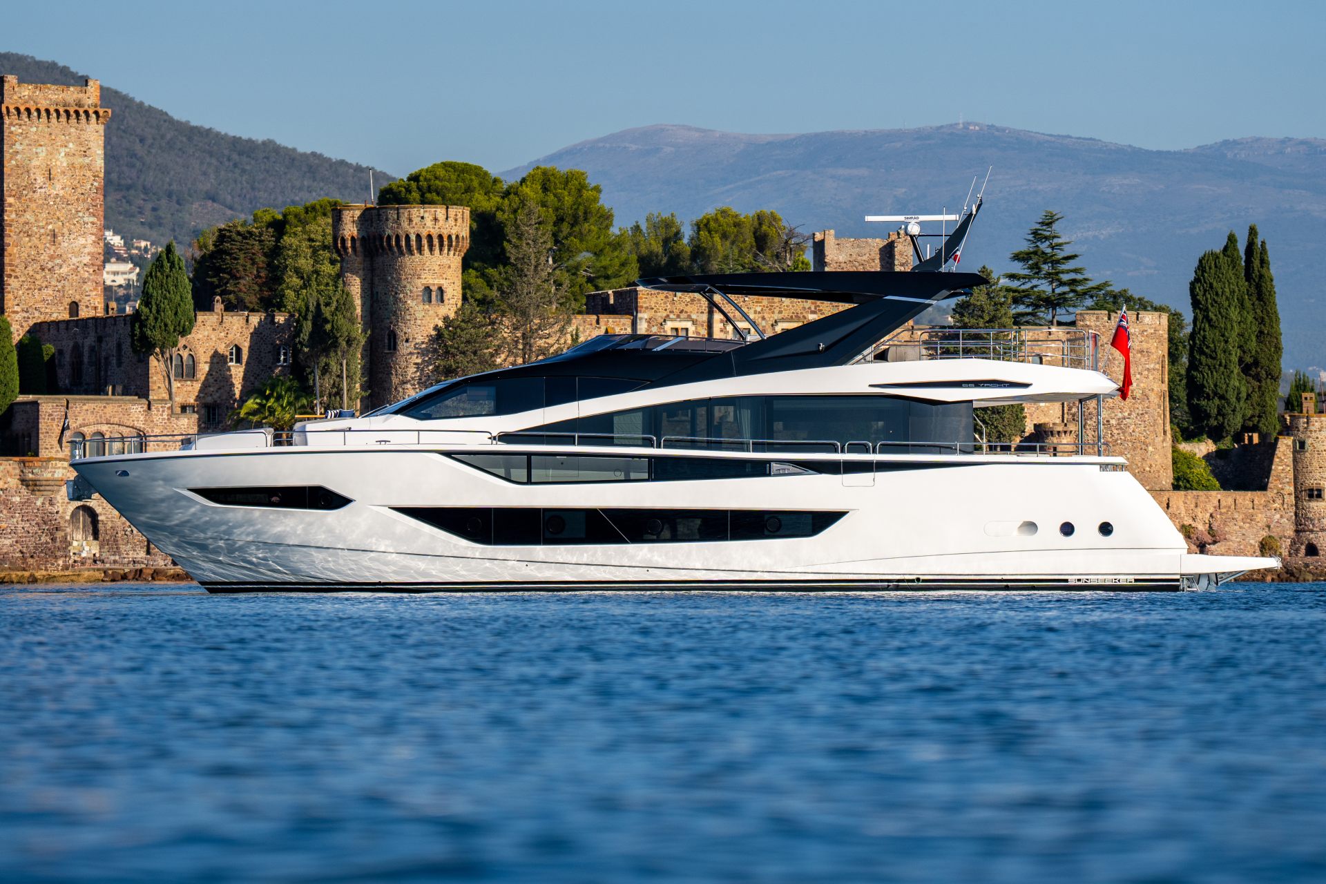 Say Hello to Luxury: Sunseeker’s Line-Up Ready to Shine at the Monaco Yacht Show 2024