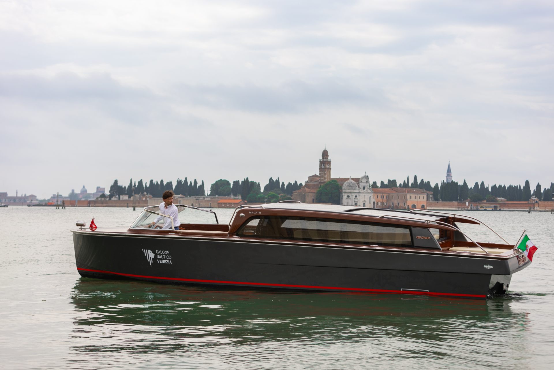 Repower Unveils Lucietta – The First Fully Electric Venetian Water Taxi by Nauta Design